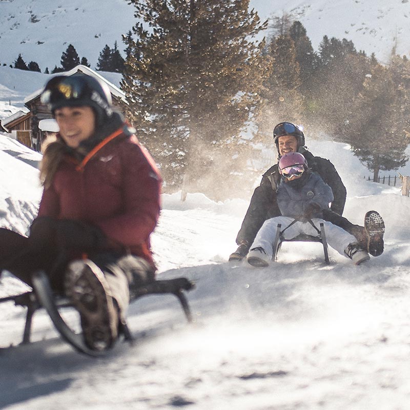langlaufen rodeln schlitten proihof villnoess eisacktal dolomiten suedtirol winterurlaub 2